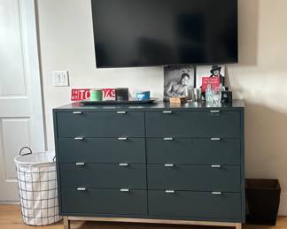 Dresser, TV, men's art books