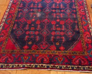 Hand-Knotted Oriental Area Rug with Geometric Tribal Patterns 94 x 59
