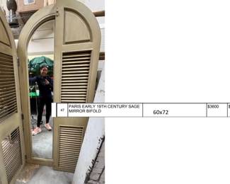 ANTIQUE PARIS TRIFOLD MIRROR