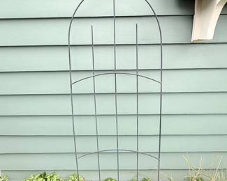 91 OutdoorMetalGardenTrellis