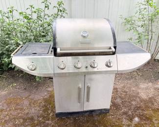 17 KenmoreStainlessSteel4BurnerGasGrill