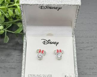 21 DisneySterlingSilverCZMinnieStuds