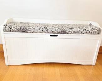 35 WoodenStorageBenchwSeatCushion