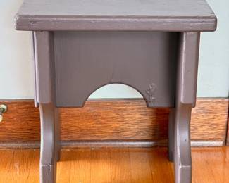 140 PaintedBrownSturdyWoodenStool