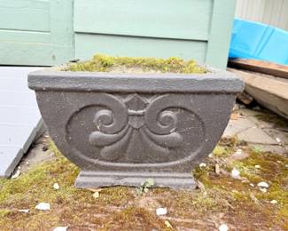 82 OutdoorConcretePlanter