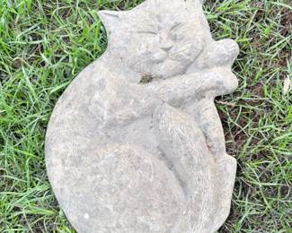 106 OutdoorConcreteCatSculpture