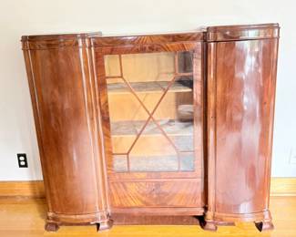 13 VintageArtDecoWoodenDisplayCabinetwKey