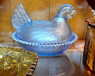 Vintage Hen on Nest Glass Dish