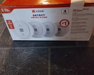 Compact 4 in. Battery Powered Smoke Detector with Photoelectric Sensor