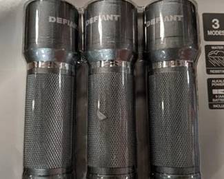 Defiant 300 Lumens Aluminum Flashlight (3-Pack)