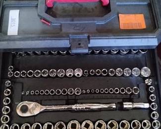 Husky 300 piece tool set