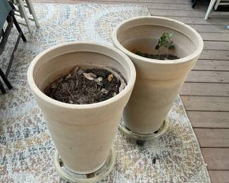 Set Of 2 Tall Plastic Pots