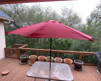 Outdoor Gladstone Table With Umbrella