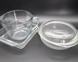 Pyrex And Anchor Hocking Glass Kitchen Items