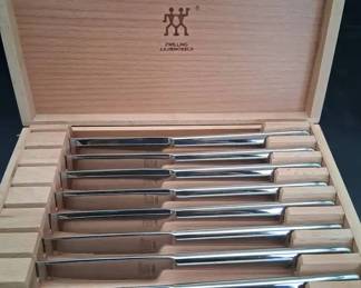 Zwilling J.A. Henckels 8 Knives