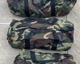 Camo Duffle 3pk W 2 Reversible Vests And Waist Pouch