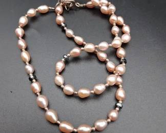 Freshwater Pearl Necklace Pink Tone