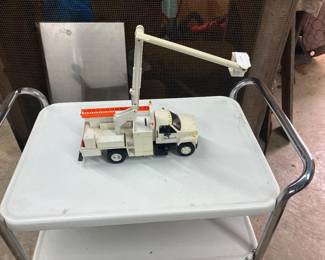 Bucket truck 