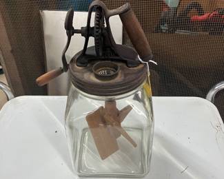 Butter churn 