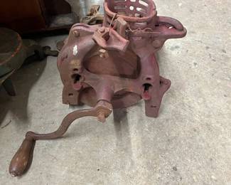 Corn sheller