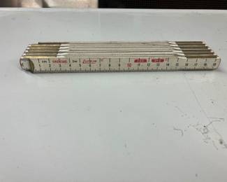 Folding rulers
