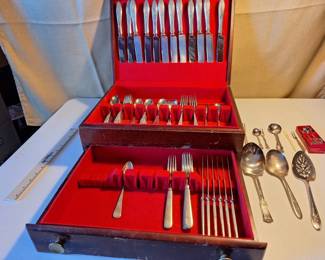 Vintage Silverplate Flatware Set in RedLined Wooden Chest with Serving Pieces