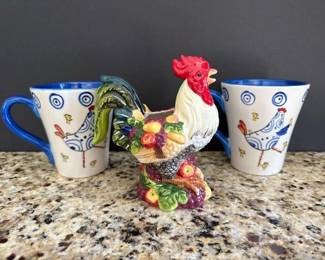133 foresideceramicchickenmugspairhand