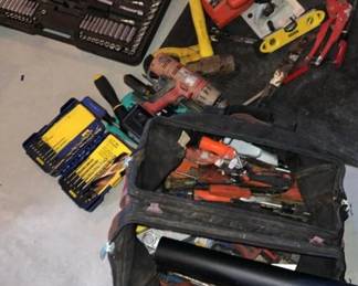 202 assortedtoolswithcircularsawanddri