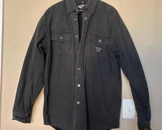 057 harleydavidsonheavyweightbuttonupsh