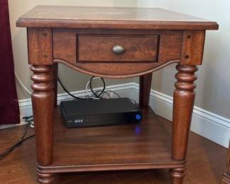 037 solidwoodendtablewithdrawerandlow