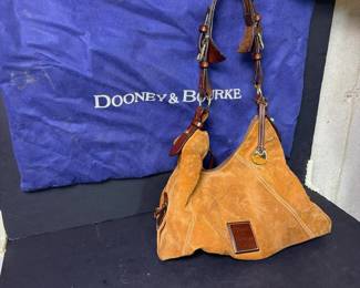 006 dooneyandbourkesuedehobobagwithdu