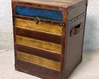 113 threehandscorpvintagestylebrowngol