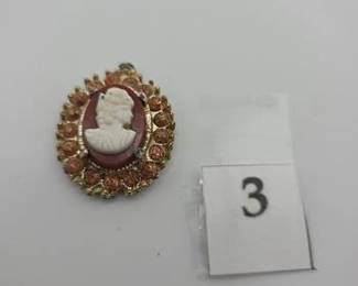 Vintage Cameo pendant