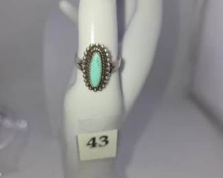 Oval turquoise ring