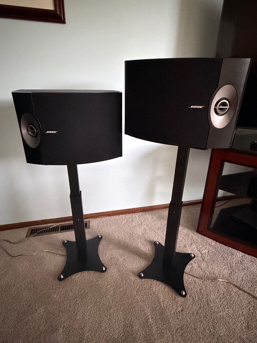 Bose Series 300 V Speaker Pair