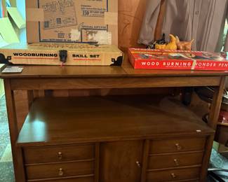 Davis Cabinet Company Table 