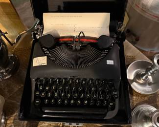 Typewriter 