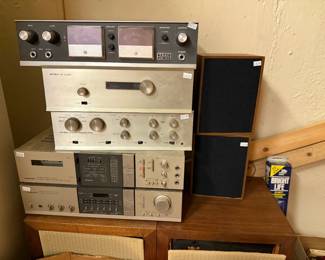 Vtg Radios 