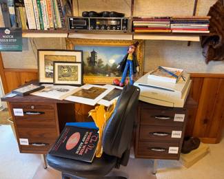 MCM Desk