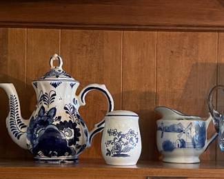 DELFT BLUE TEAPOT