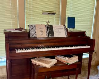 VINTAGE WESTBROOK PIANO CO. PIANO