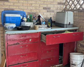 METAL STORAGE