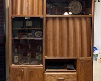 RETRO LIGHTED ENTERTAINMENT/MEDIA CABINET
