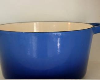 Blue enamel Dutch oven pot