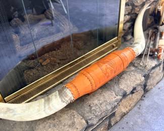 Mounted longhorn steer horns