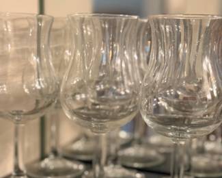 Crystal wine goblets set