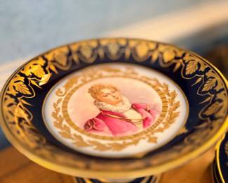 Cobalt and gold portrait cabinet plate