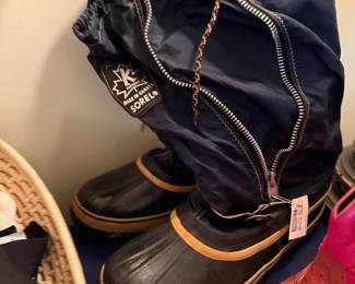 Sorel insulated winter snow boots