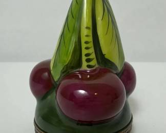 Peint Main Limoges France Hand Painted Porcelain Fruit Form Hinged Trinket Box