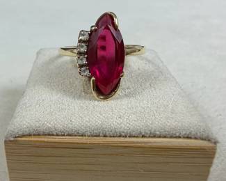 10K Gold Synthetic Ruby Ring w White Accent Stones